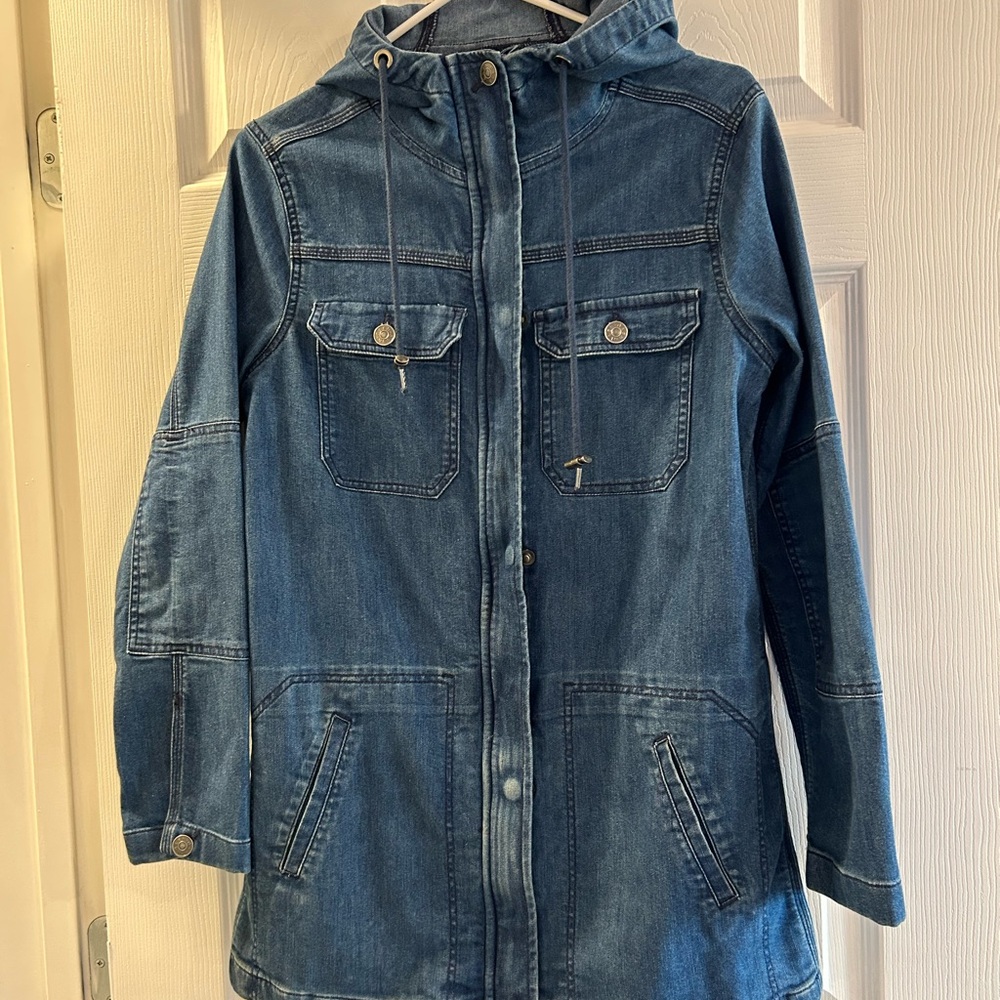 Stylish Blue Hooded Denim Jacket